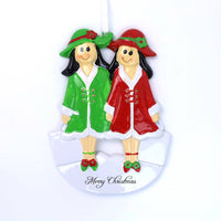 GIRLFRIENDS IN RED AND GREEN