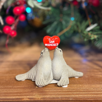 3D SAN FRANCISCO SEA LION COUPLE TABLETOP